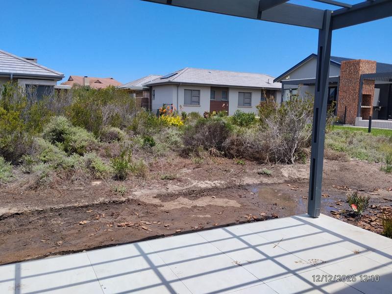 To Let 3 Bedroom Property for Rent in Paradise Coast Western Cape